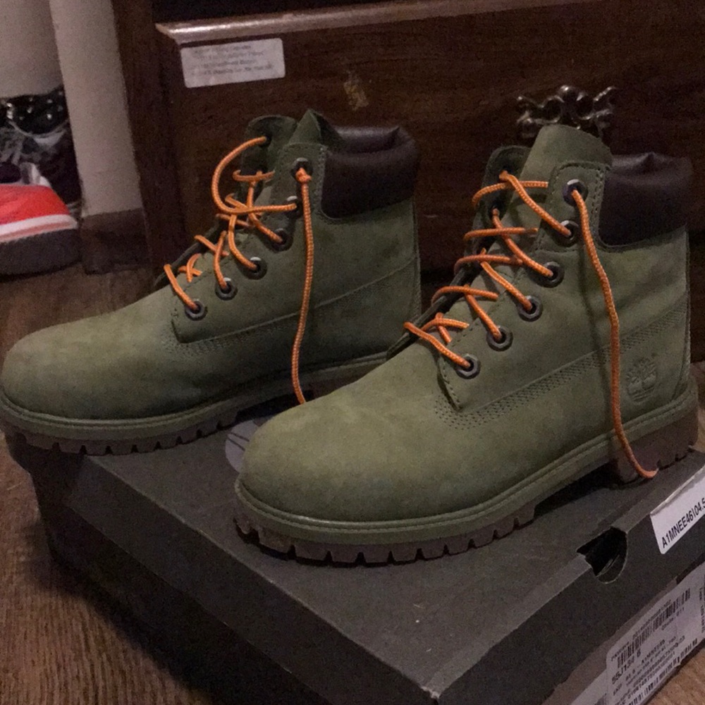 Olive Green Timbs